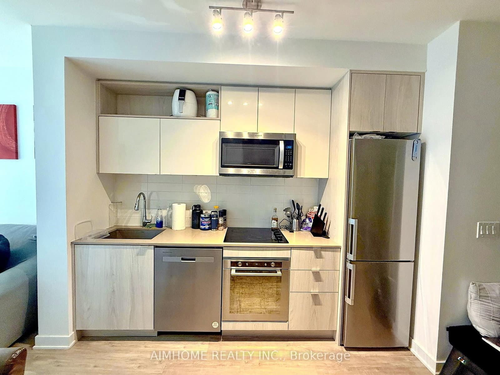#456 - 121 Lower Sherbourne Street