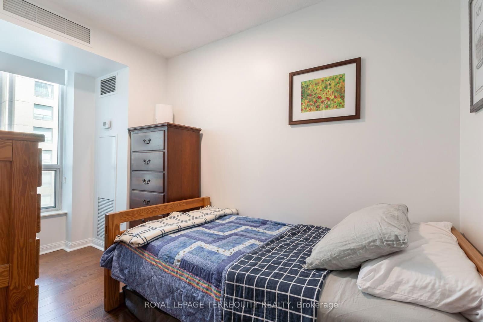 109 Front Street E, Unit 513 thumbnail 22