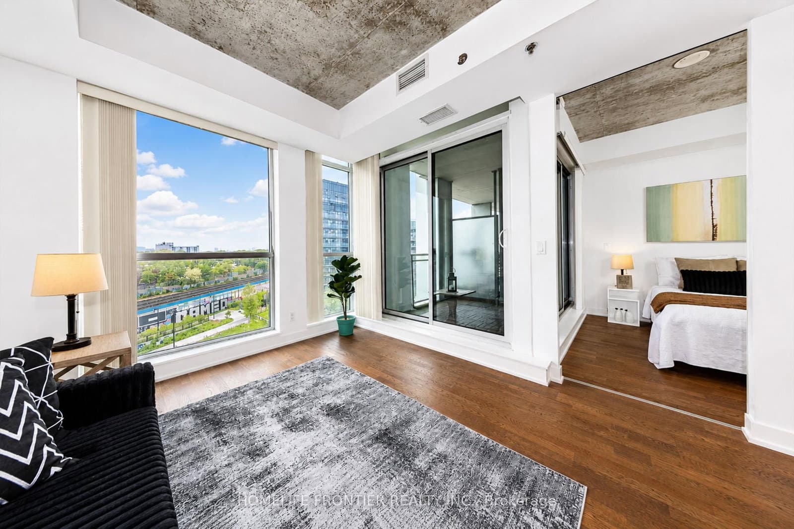 20 Minowan Miikan Lane, Unit 717 thumbnail 8
