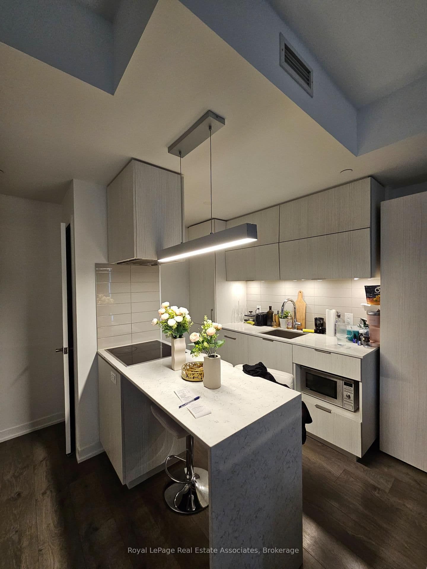 20 Richardson Street, Unit 3206 thumbnail 2