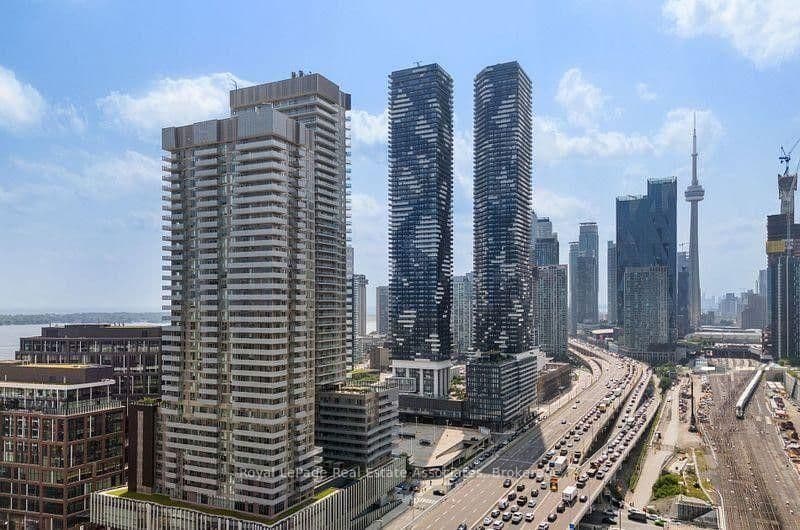20 Richardson Street, Unit 3206 thumbnail 9