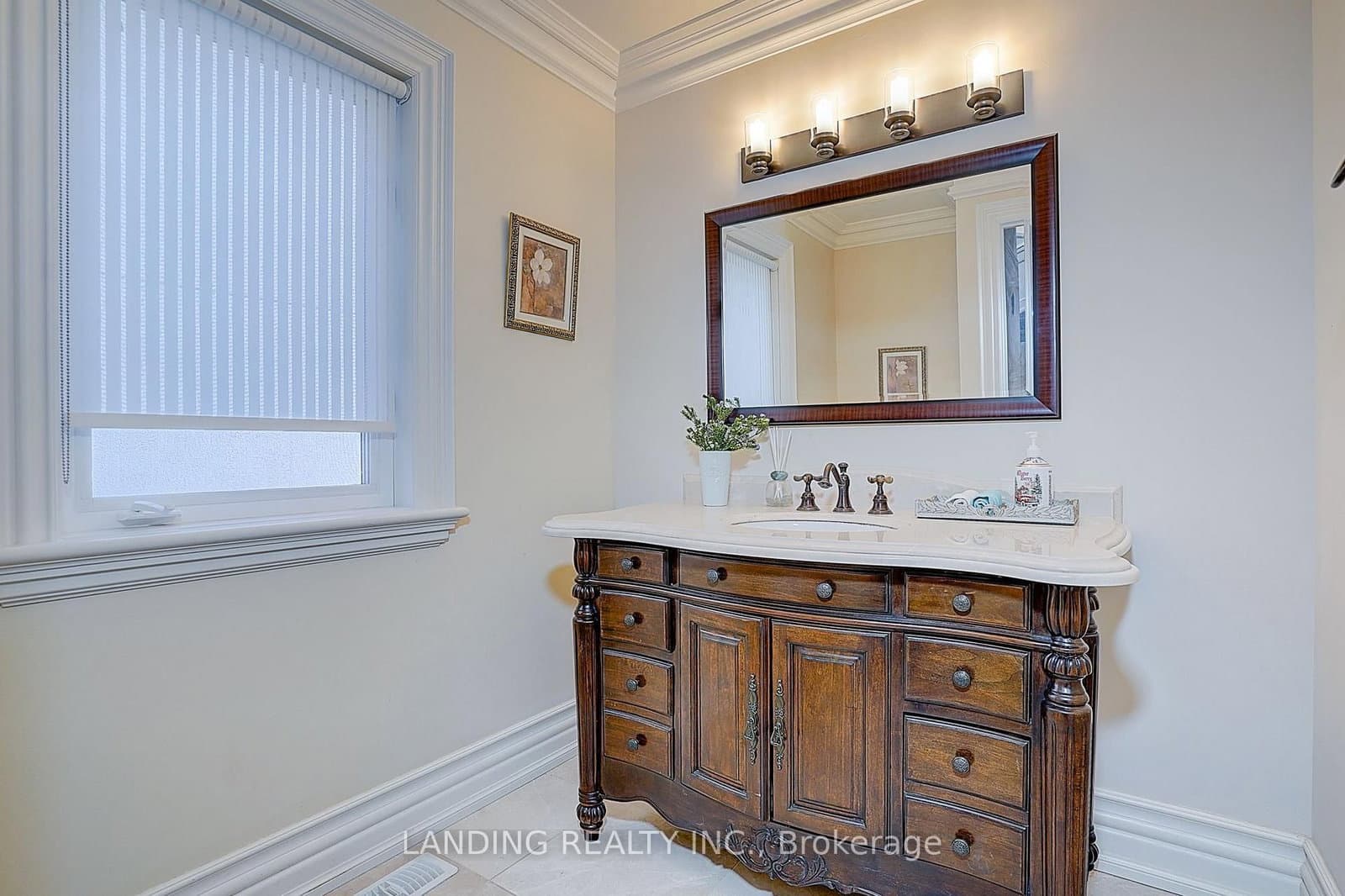 24 Abbotsford Road thumbnail 16