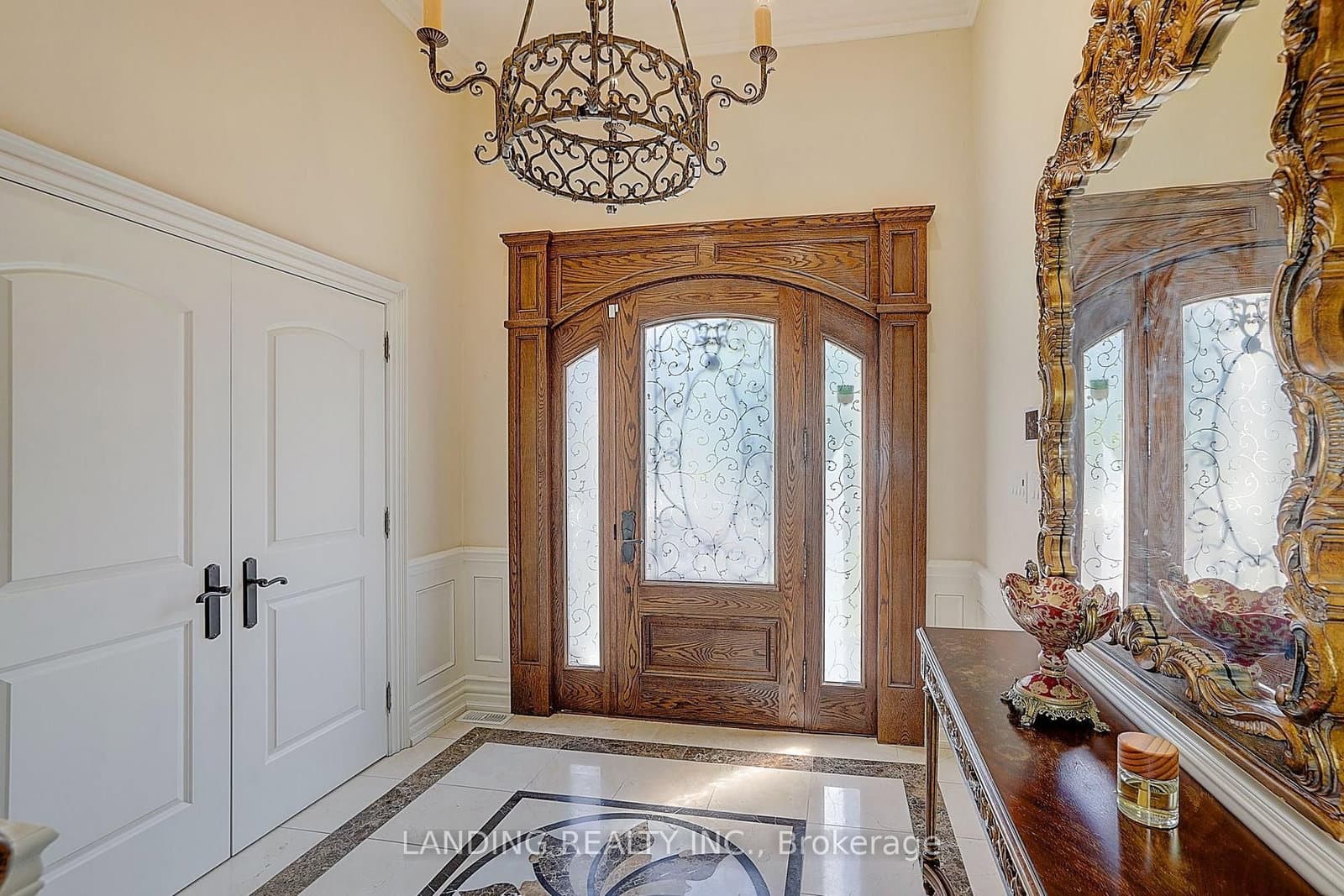 24 Abbotsford Road thumbnail 3