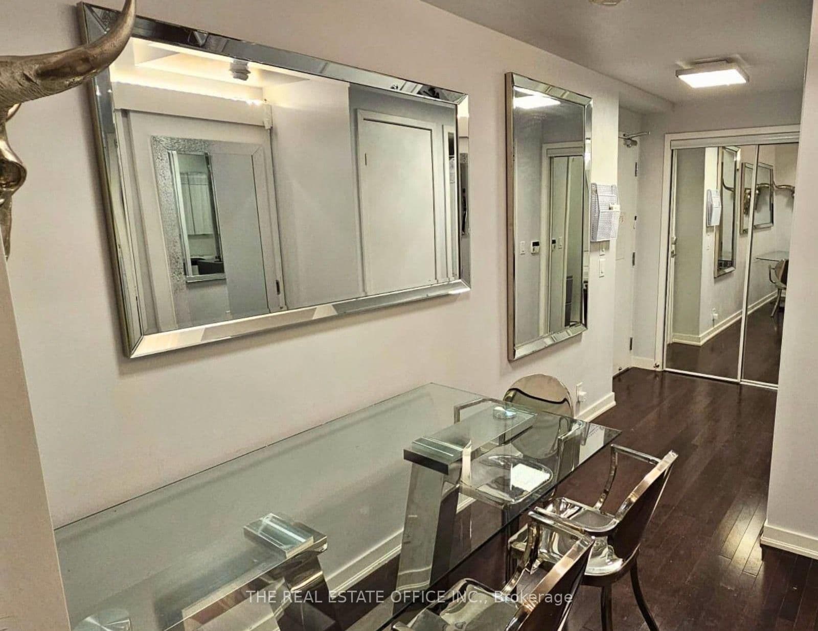 14 York Street, Unit 2511 thumbnail 3