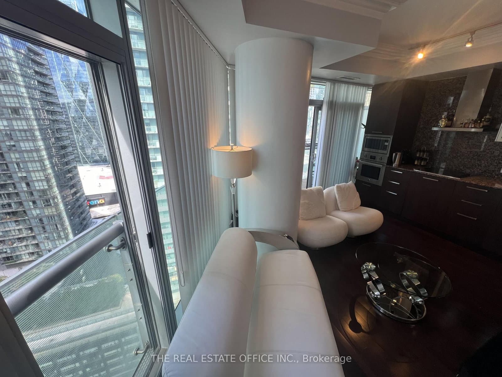 14 York Street, Unit 2511 thumbnail 8