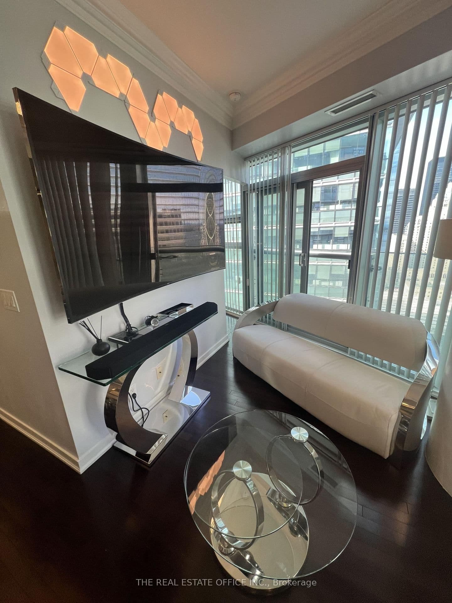 14 York Street, Unit 2511 thumbnail 9