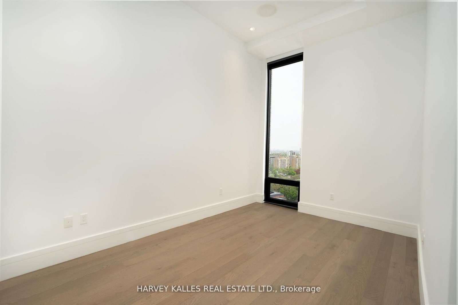 215 Lonsdale Road, Unit 2002 thumbnail 16