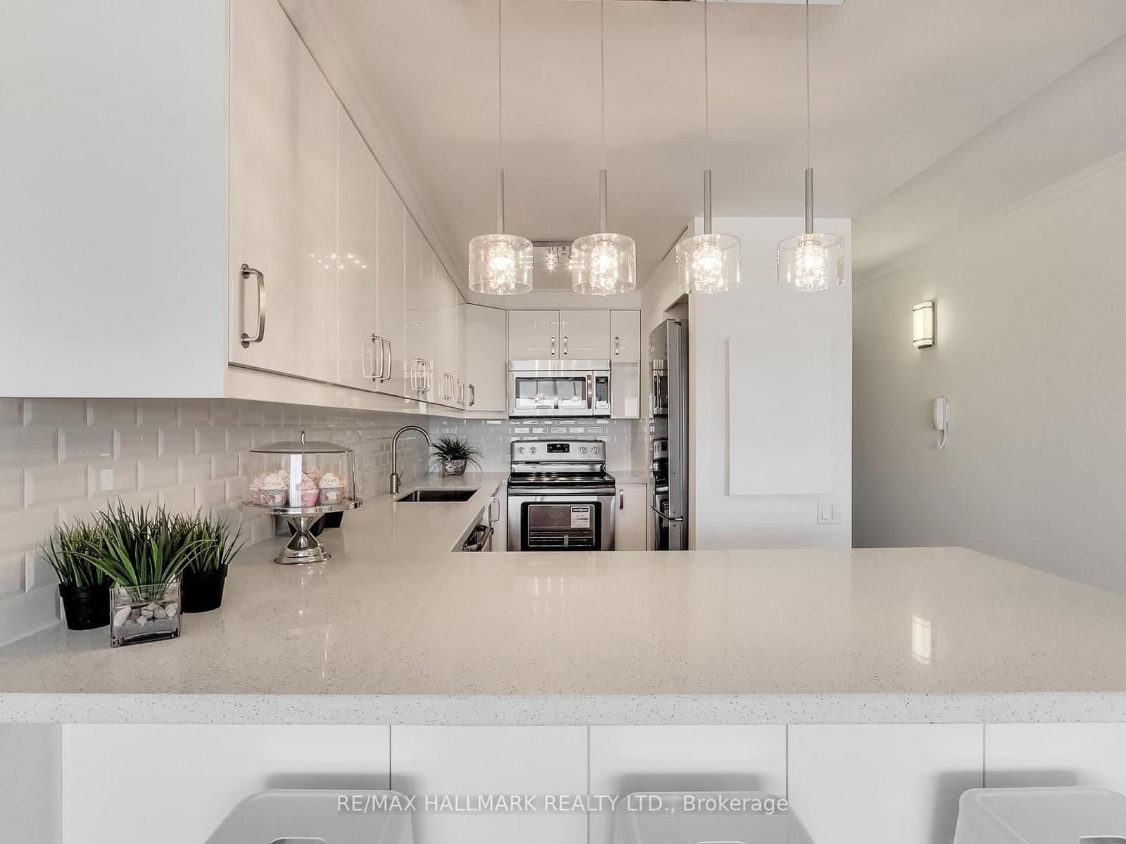 914 Yonge Street, Unit 1509 thumbnail 12
