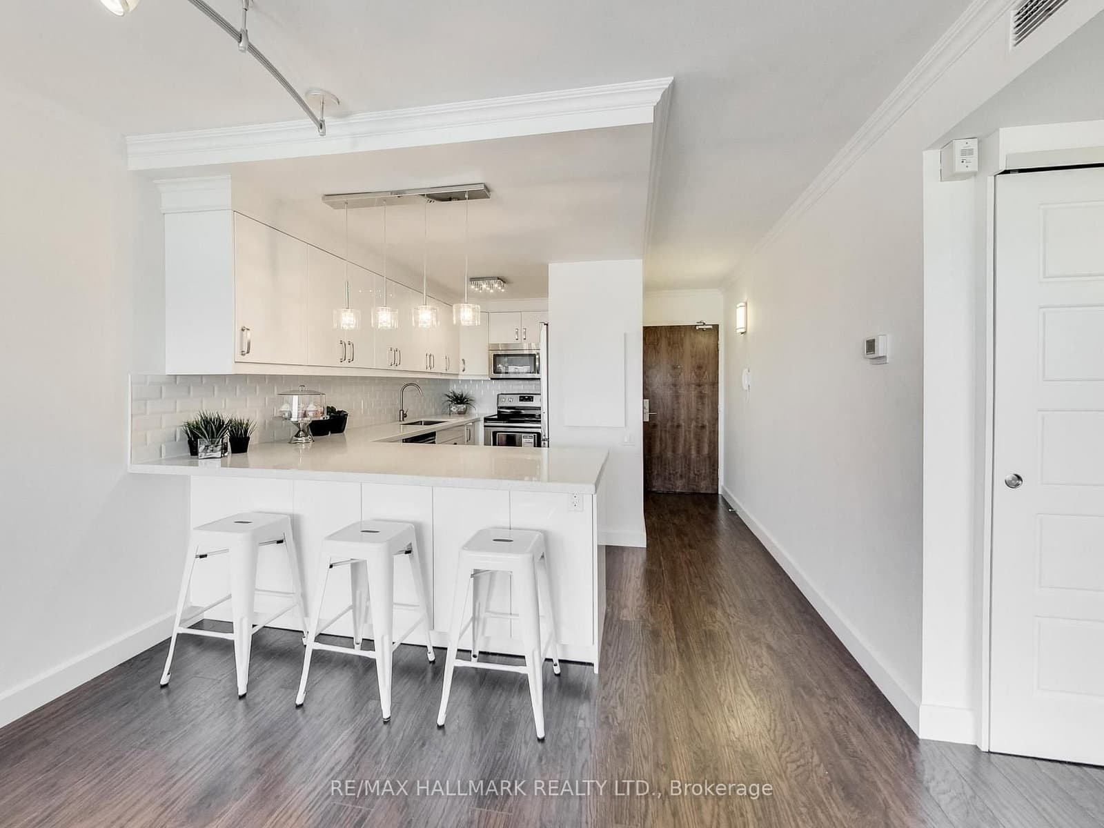 914 Yonge Street, Unit 1509 thumbnail 3