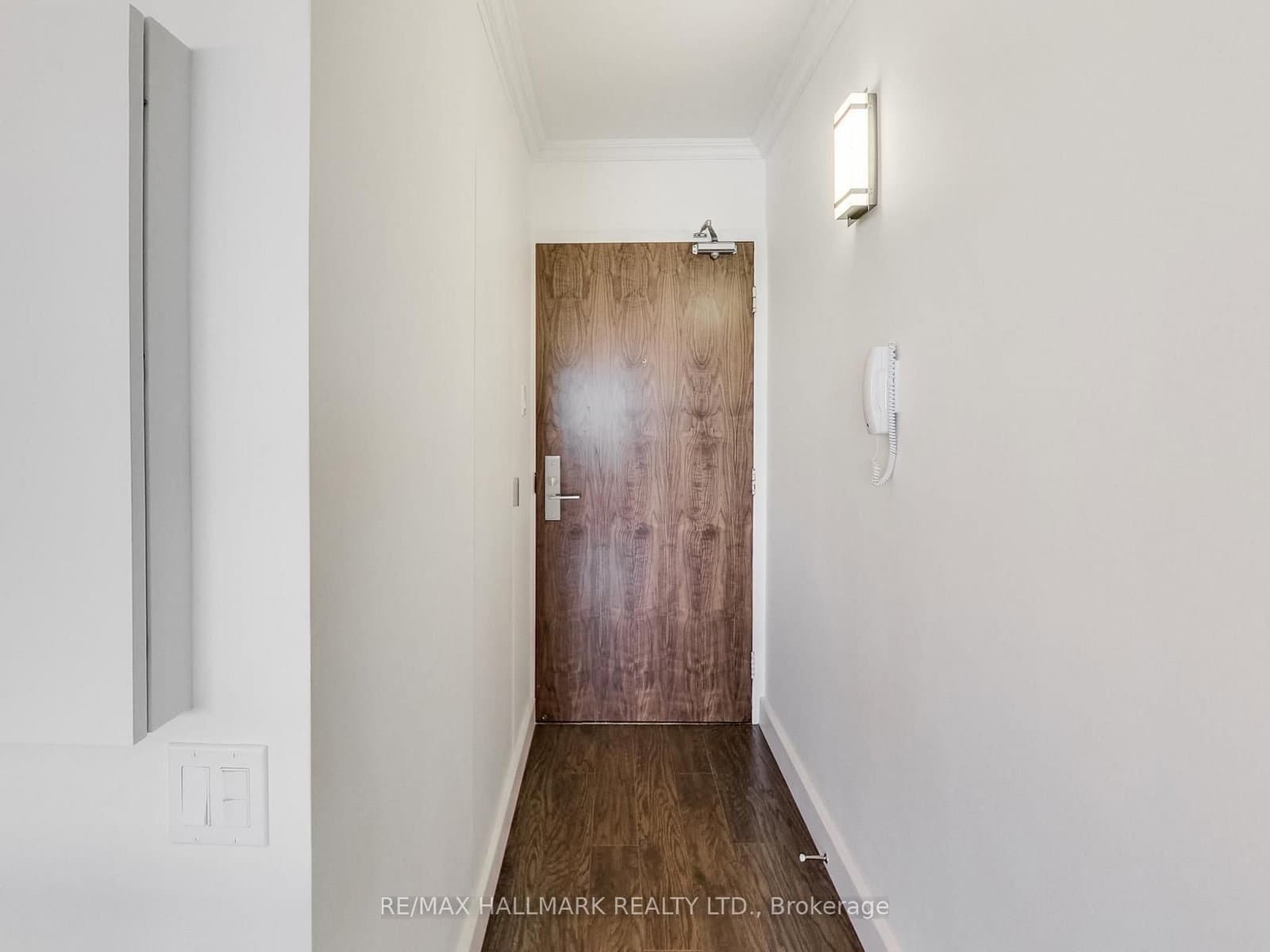 914 Yonge Street, Unit 1509 thumbnail 5
