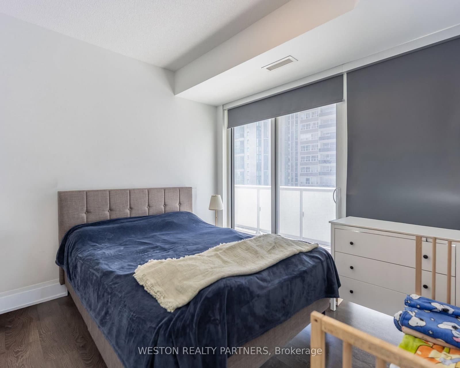 101 Erskine Avenue, Unit 1110 thumbnail 10
