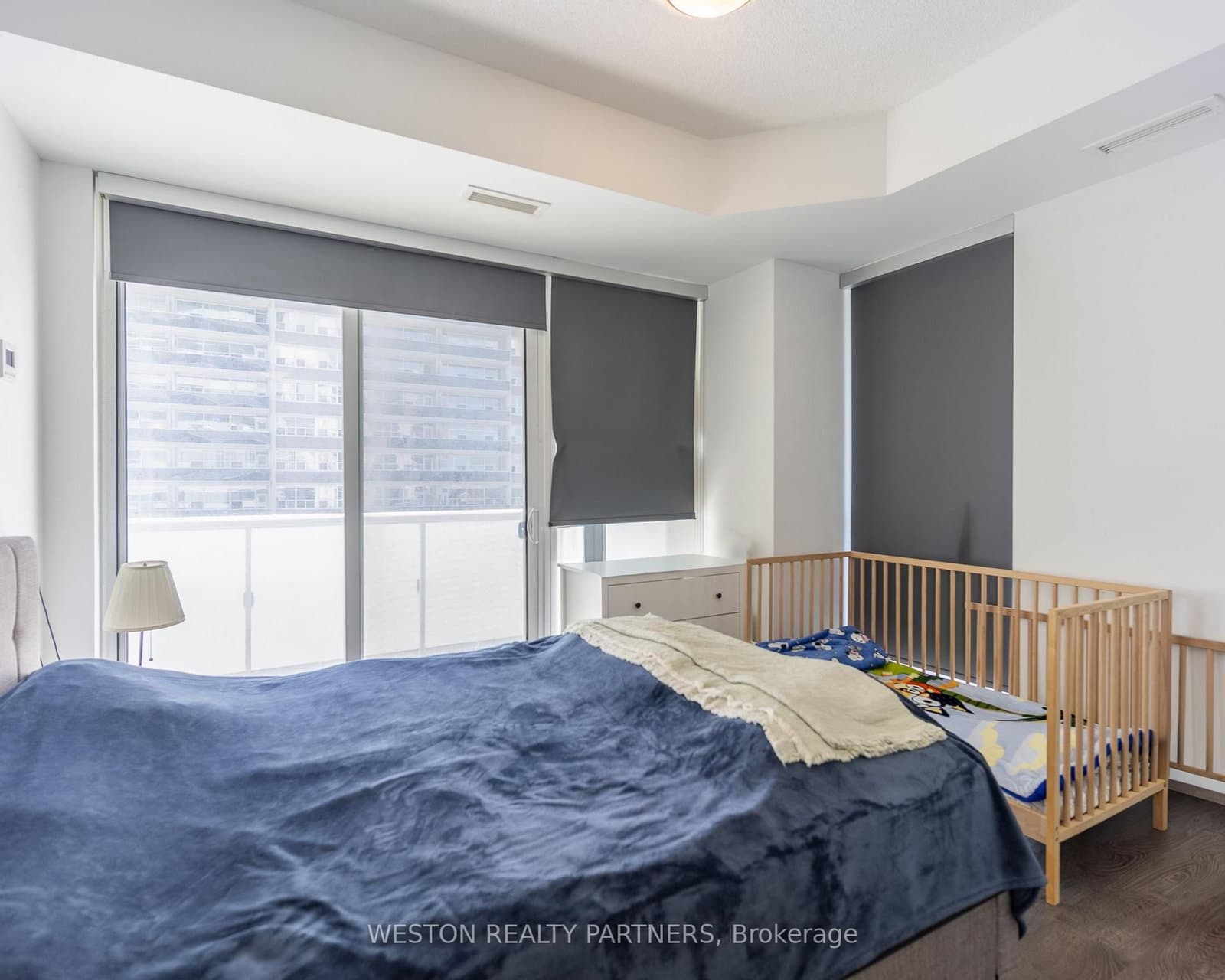 101 Erskine Avenue, Unit 1110 thumbnail 11