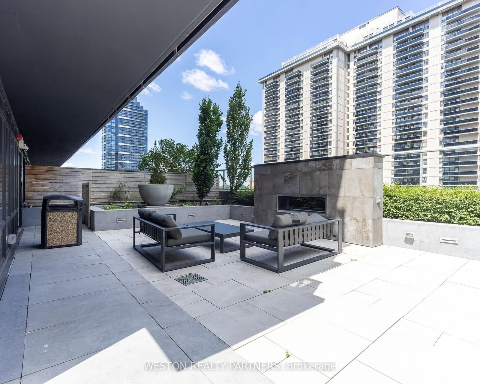 101 Erskine Avenue, Unit 1110 thumbnail 27