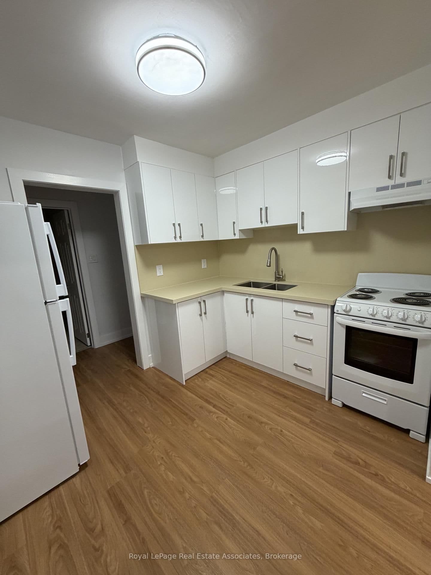 3877 Bathurst Street, Unit 1 thumbnail 3