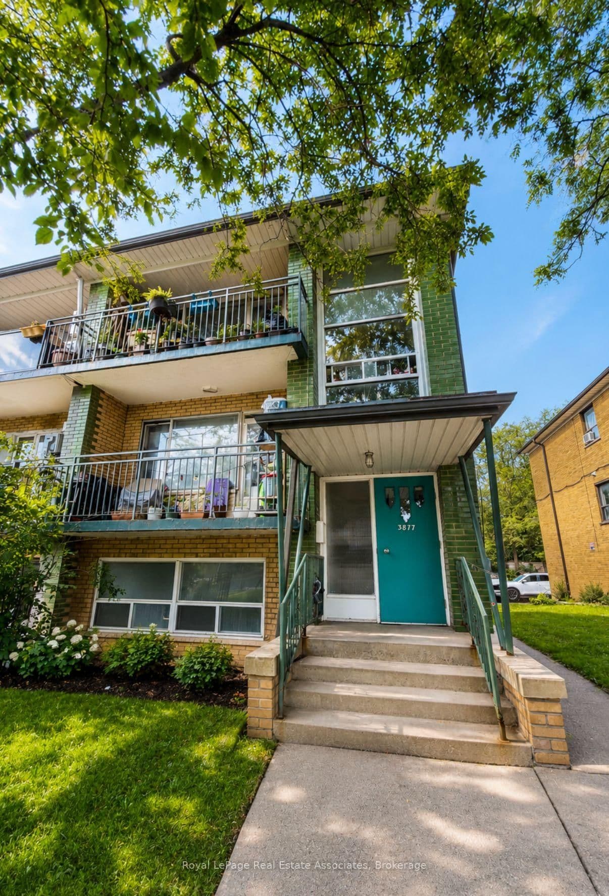 3877 Bathurst Street, Unit 1 thumbnail 8