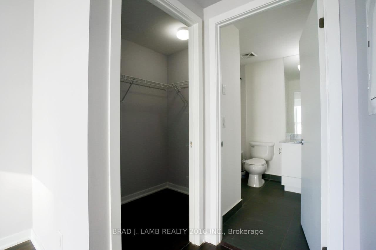 51 East Liberty Street, Unit 2211 thumbnail 10