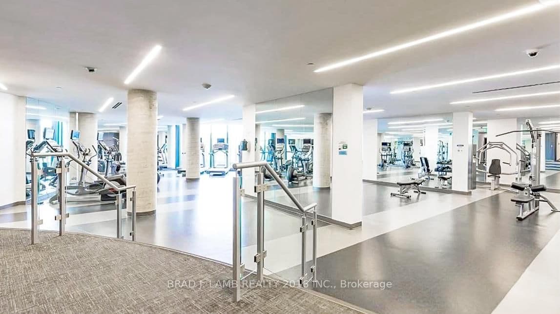 51 East Liberty Street, Unit 2211 thumbnail 15