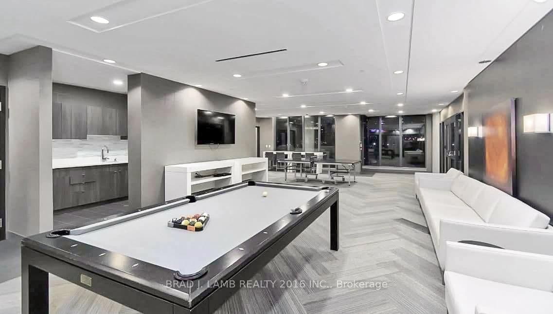 51 East Liberty Street, Unit 2211 thumbnail 17