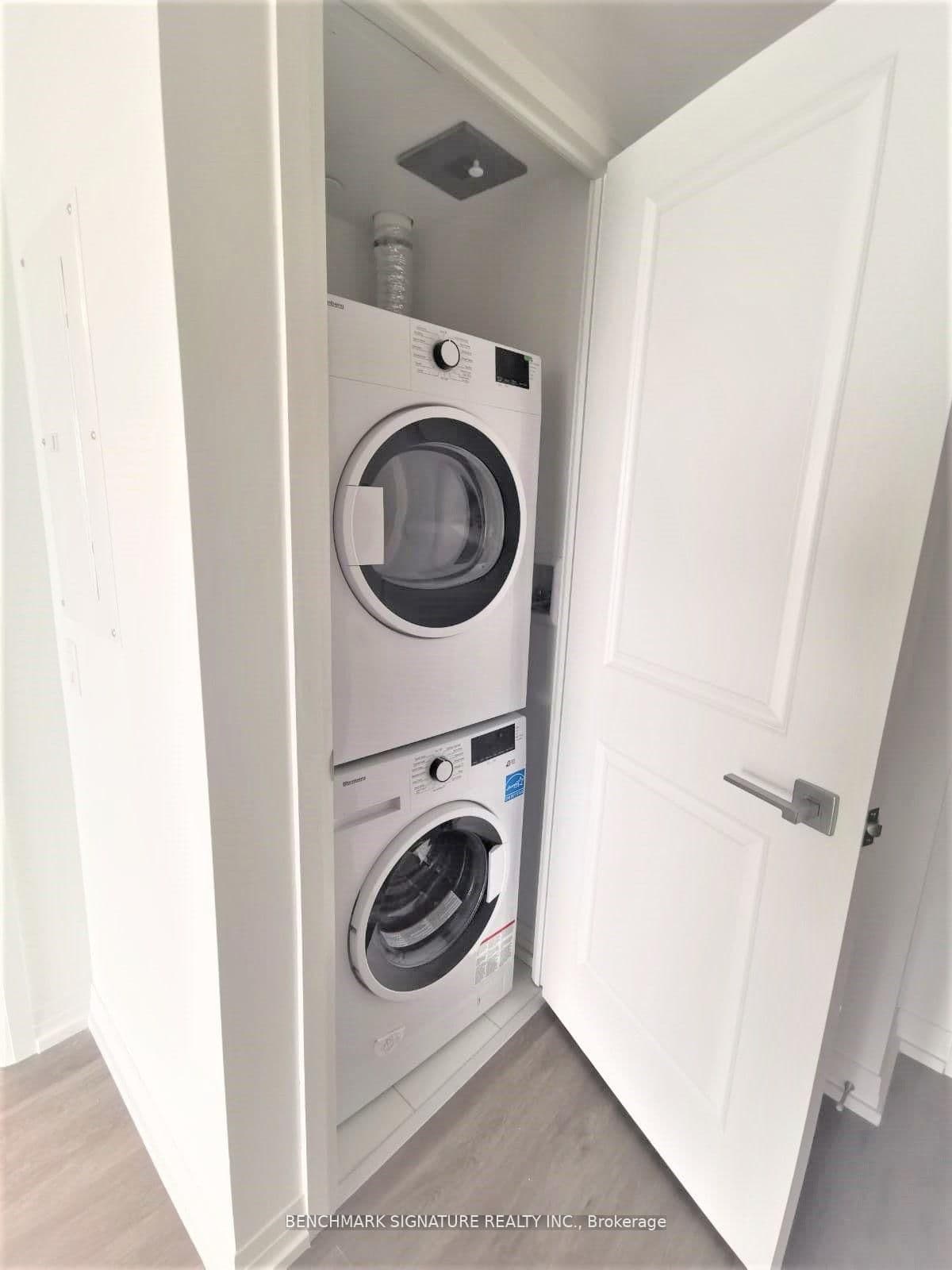 251 Jarvis Street, Unit 4015 thumbnail 11