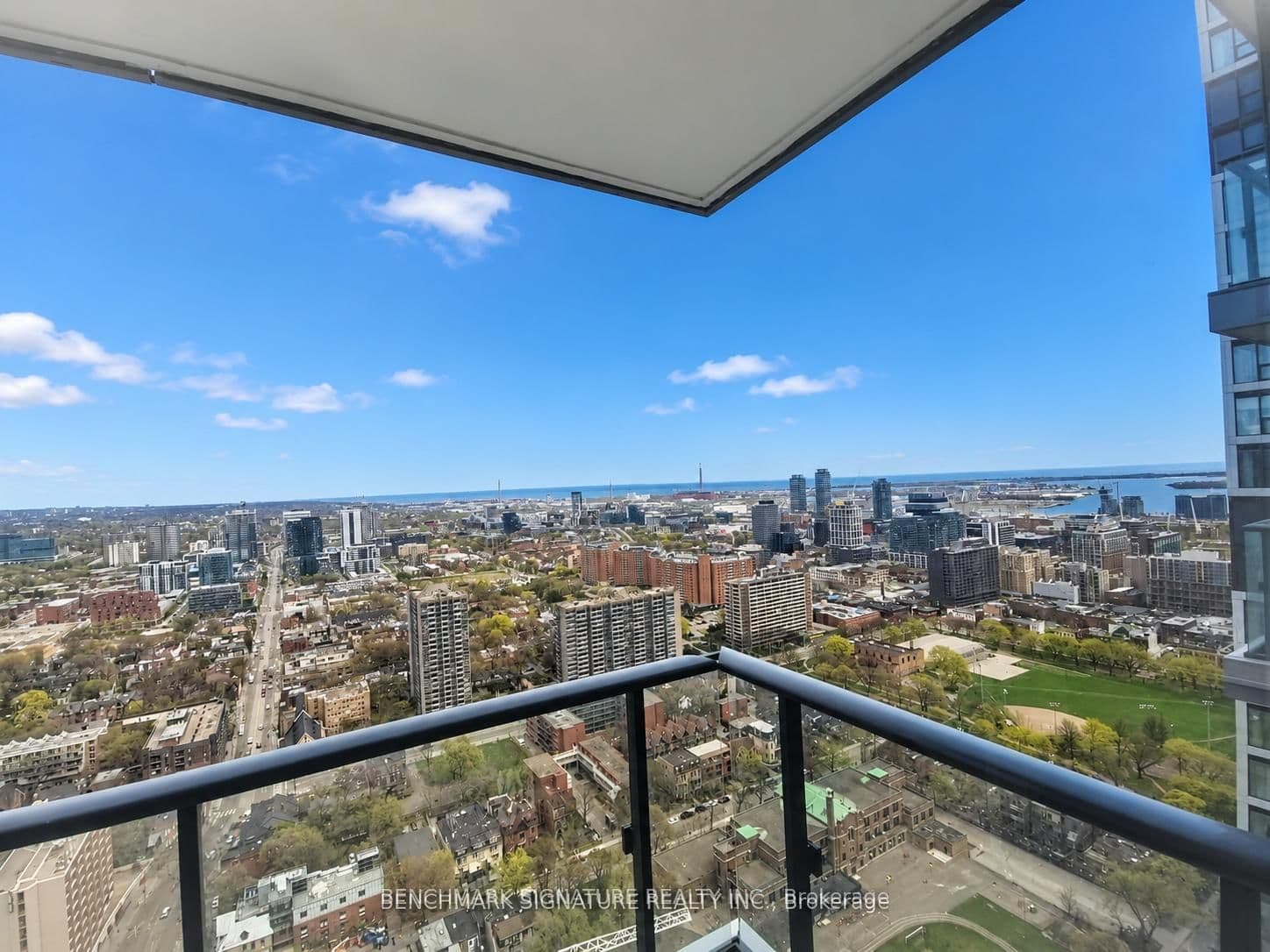251 Jarvis Street, Unit 4015 thumbnail 2