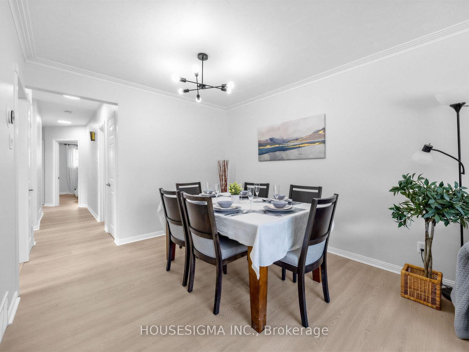 51 Tisdale Avenue, Unit Main Floor thumbnail 5