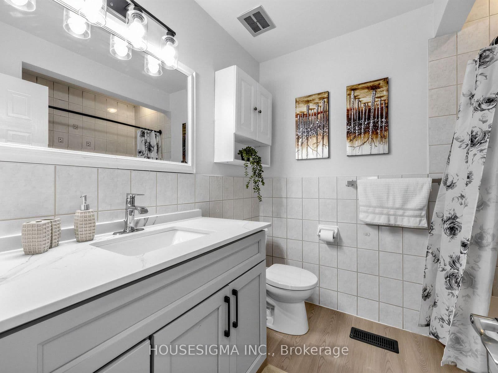 51 Tisdale Avenue, Unit Main Floor thumbnail 9