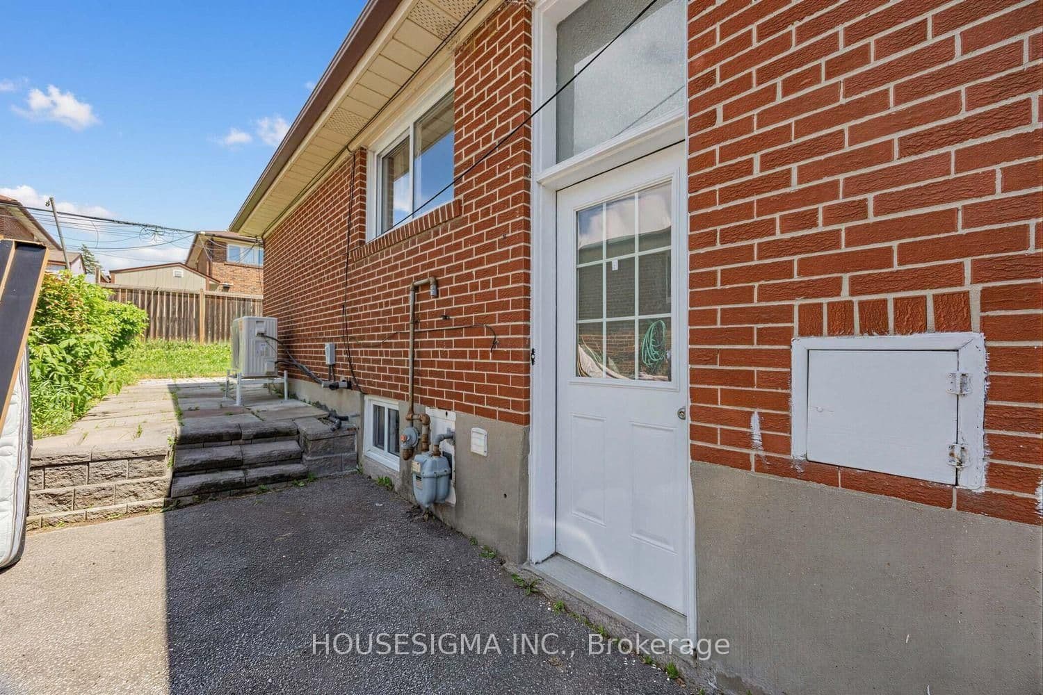 51 Tisdale Avenue, Unit Lower Unit thumbnail 11