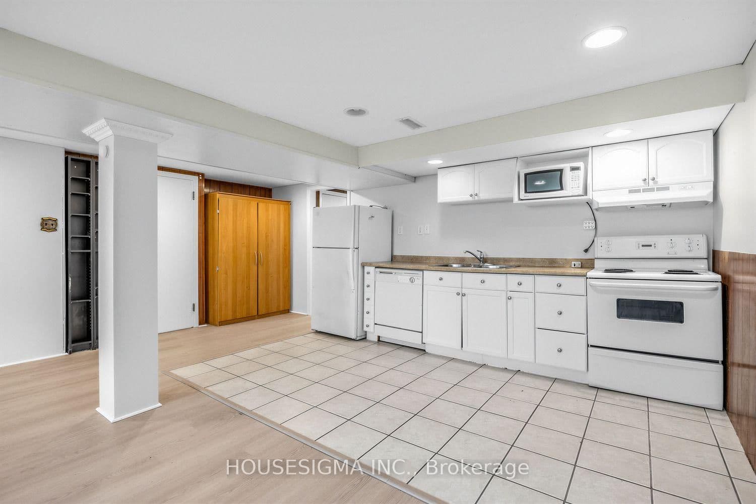 51 Tisdale Avenue, Unit Lower Unit thumbnail 4