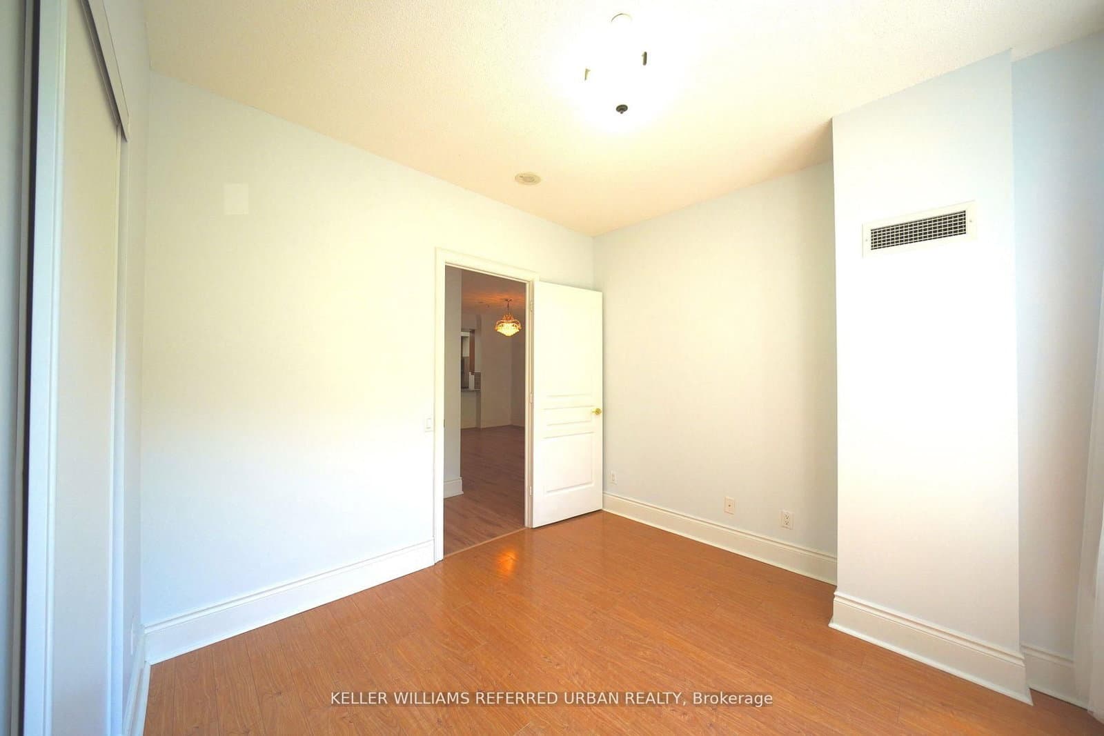 10 Northtown Way, Unit 212 thumbnail 15
