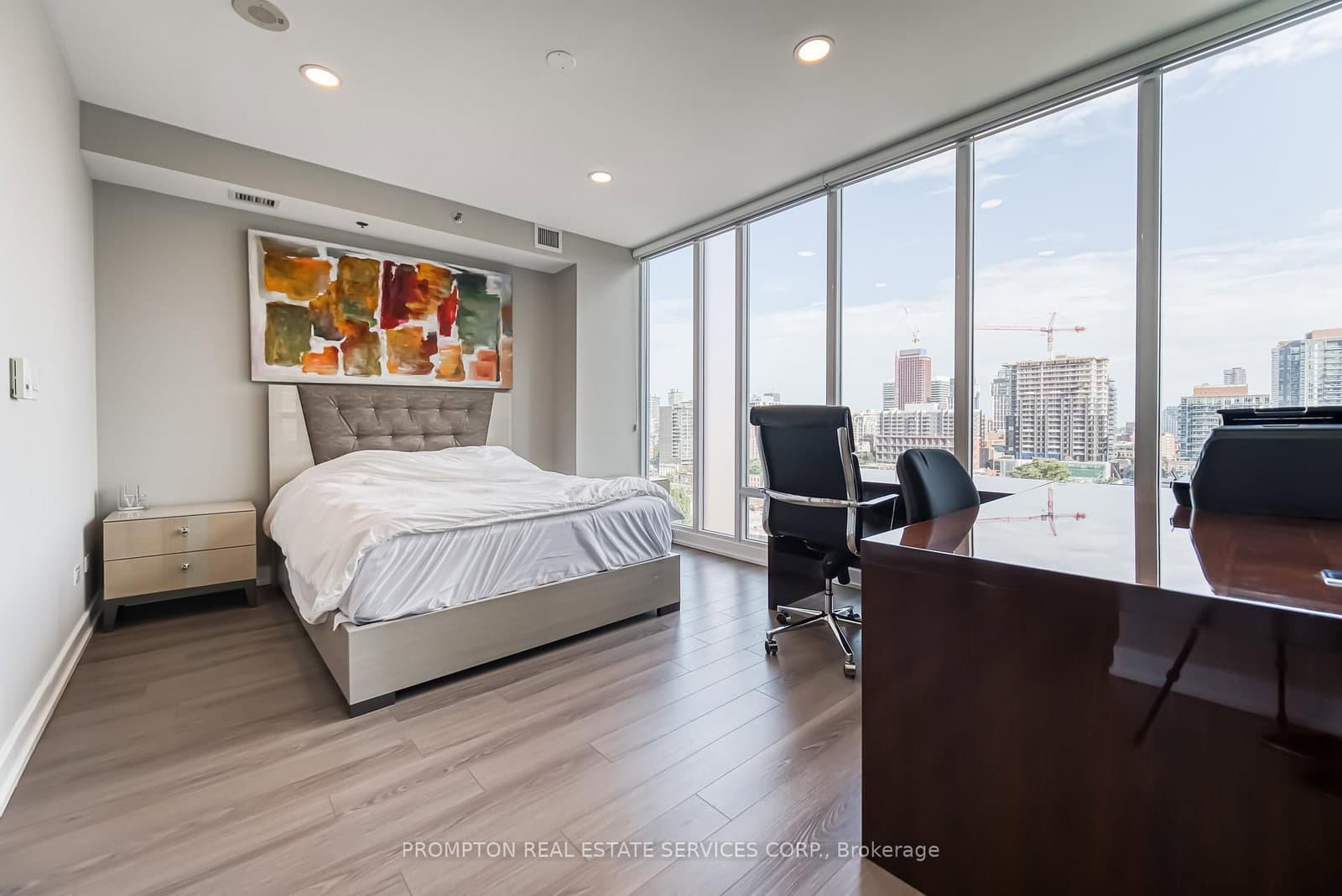 220 George Street, Unit 1105 thumbnail 33