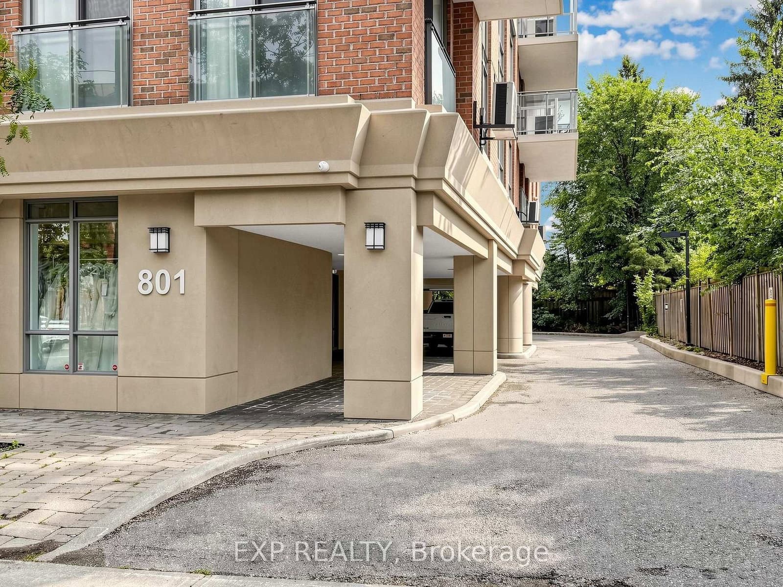 801 Sheppard Avenue W, Unit 302 thumbnail 2