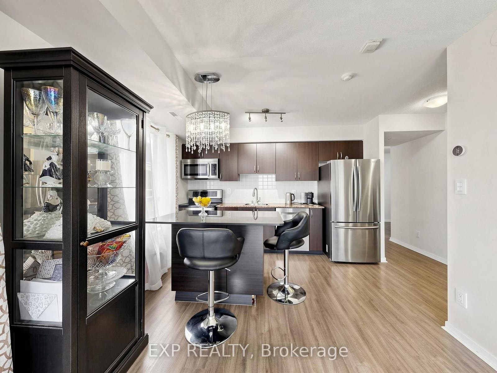 801 Sheppard Avenue W, Unit 302 thumbnail 7