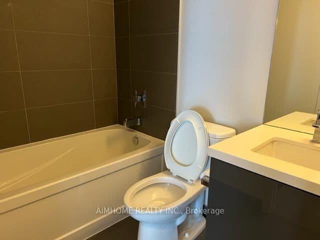 8 Eglinton Avenue E, Unit 3505 thumbnail 13