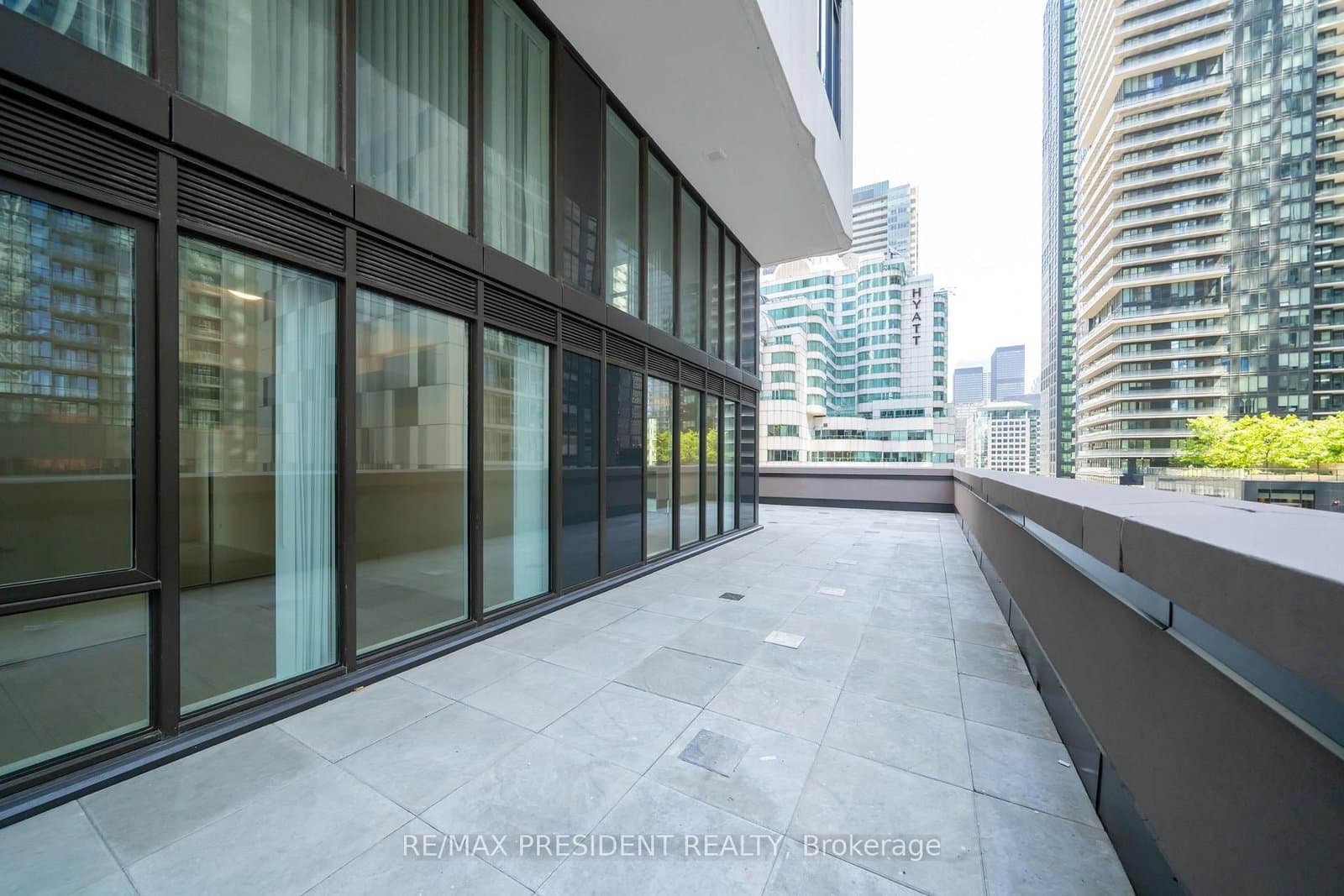 400 King Street W, Unit 808 thumbnail 30