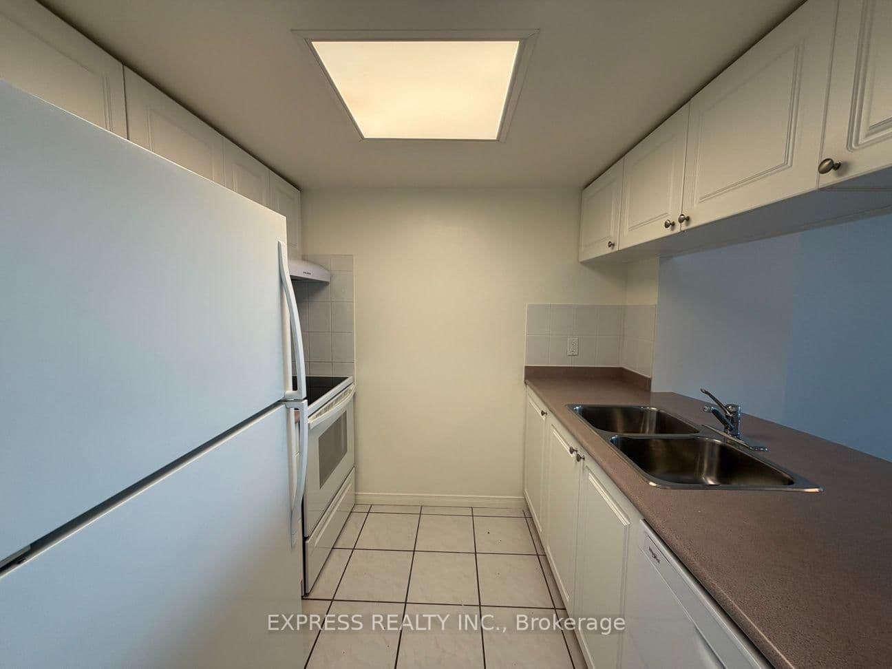 8 Hillcrest Avenue, Unit 1902 thumbnail 2