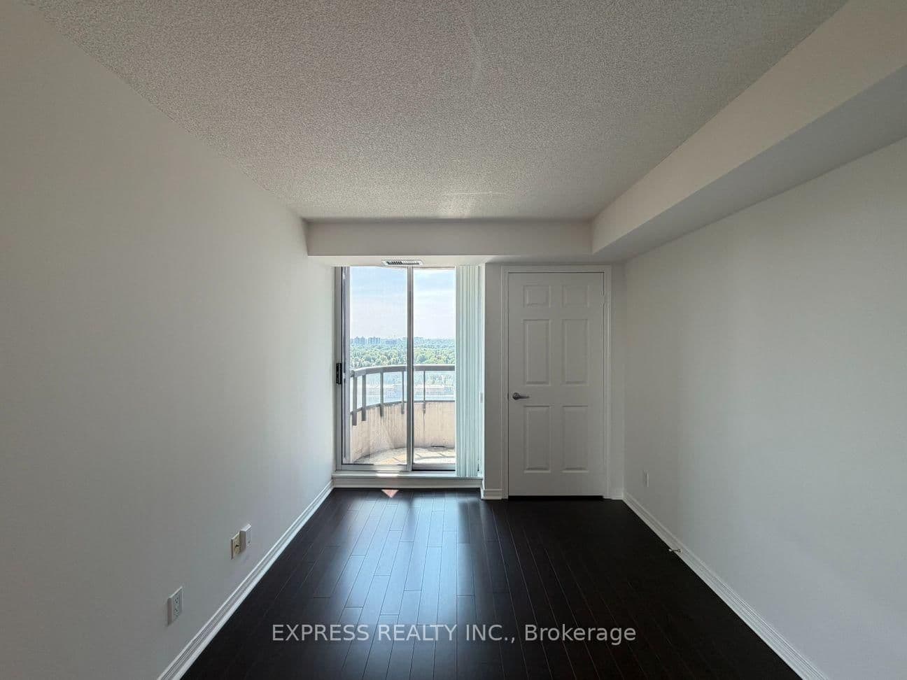 8 Hillcrest Avenue, Unit 1902 thumbnail 8