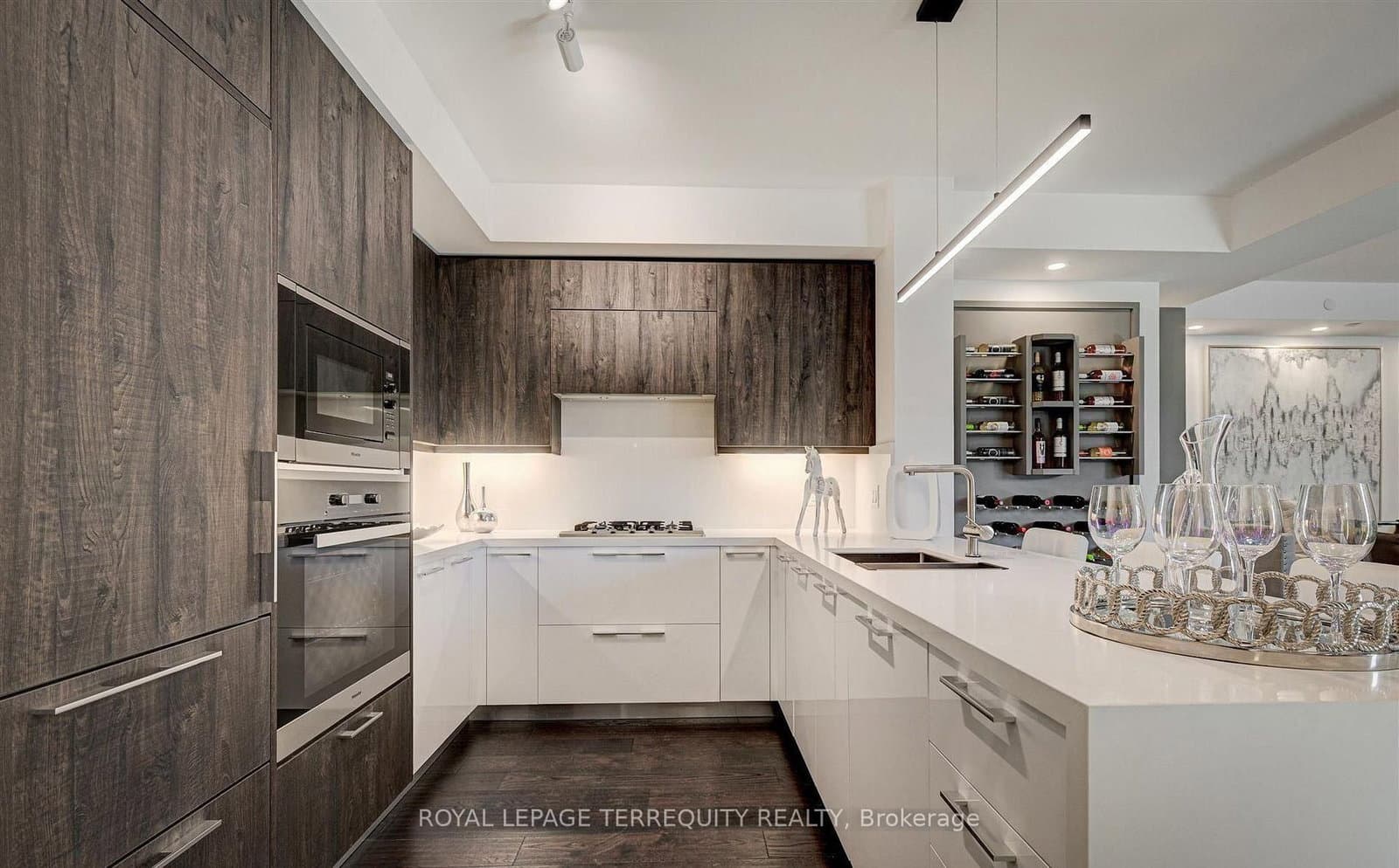 3 Southvale Drive, Unit 401 thumbnail 11