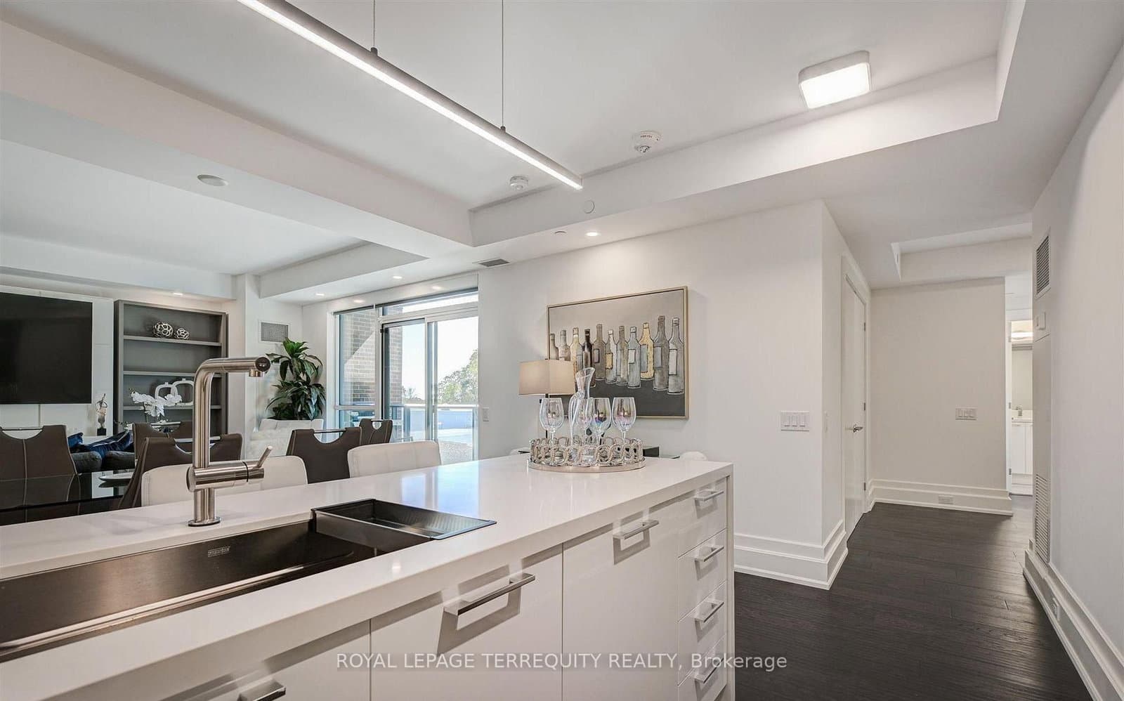 3 Southvale Drive, Unit 401 thumbnail 12