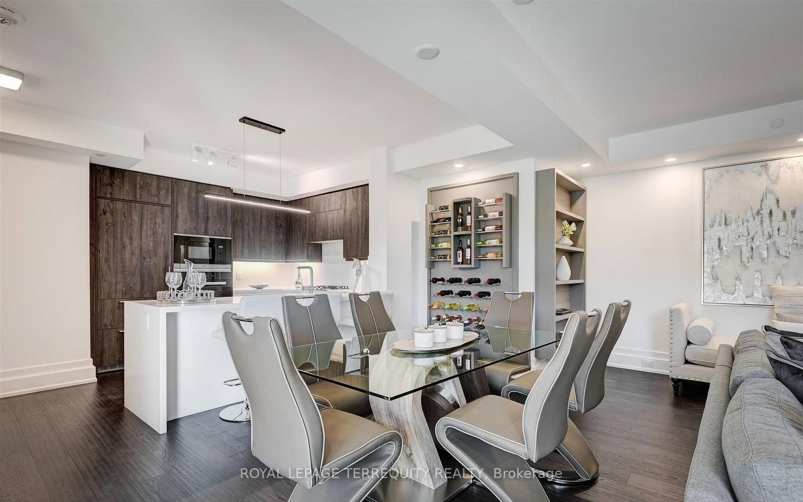 3 Southvale Drive, Unit 401 thumbnail 14