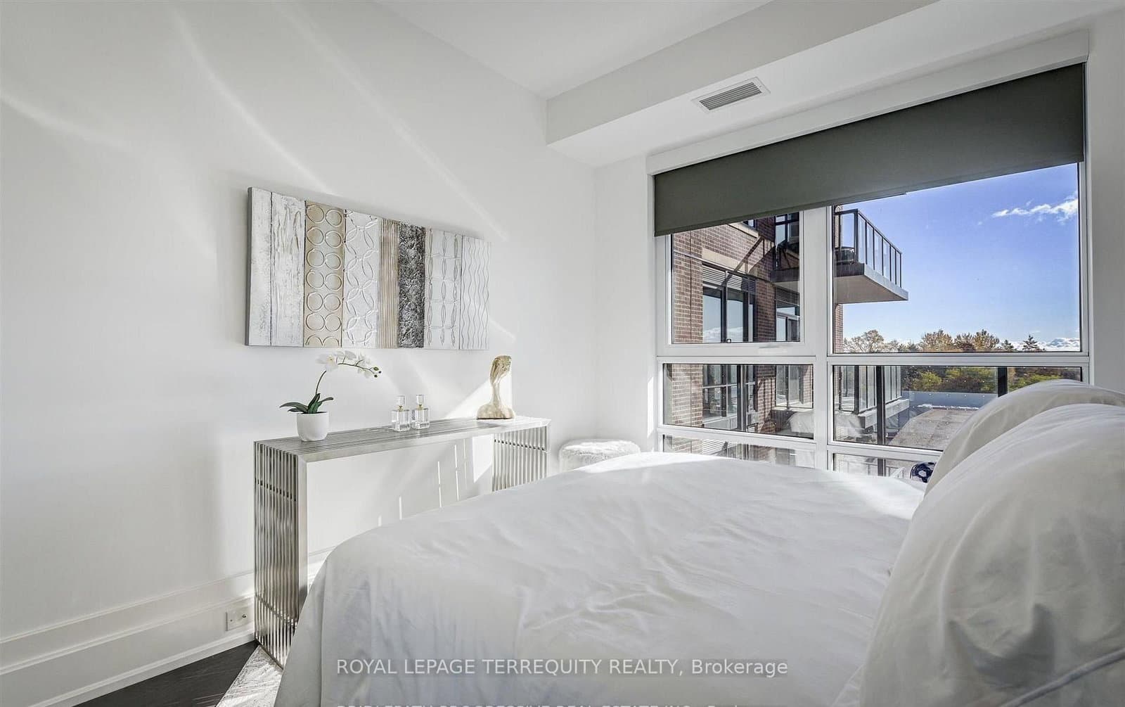 3 Southvale Drive, Unit 401 thumbnail 22