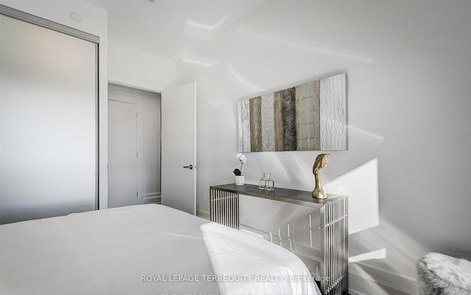 3 Southvale Drive, Unit 401 thumbnail 40