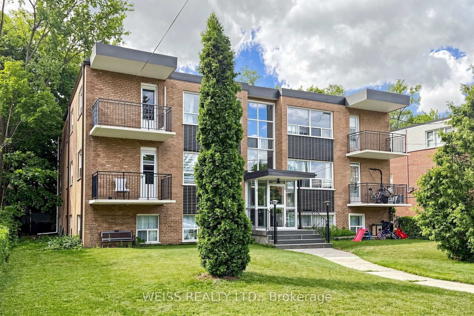 17 Fraserwood Avenue, Unit 4 thumbnail 2