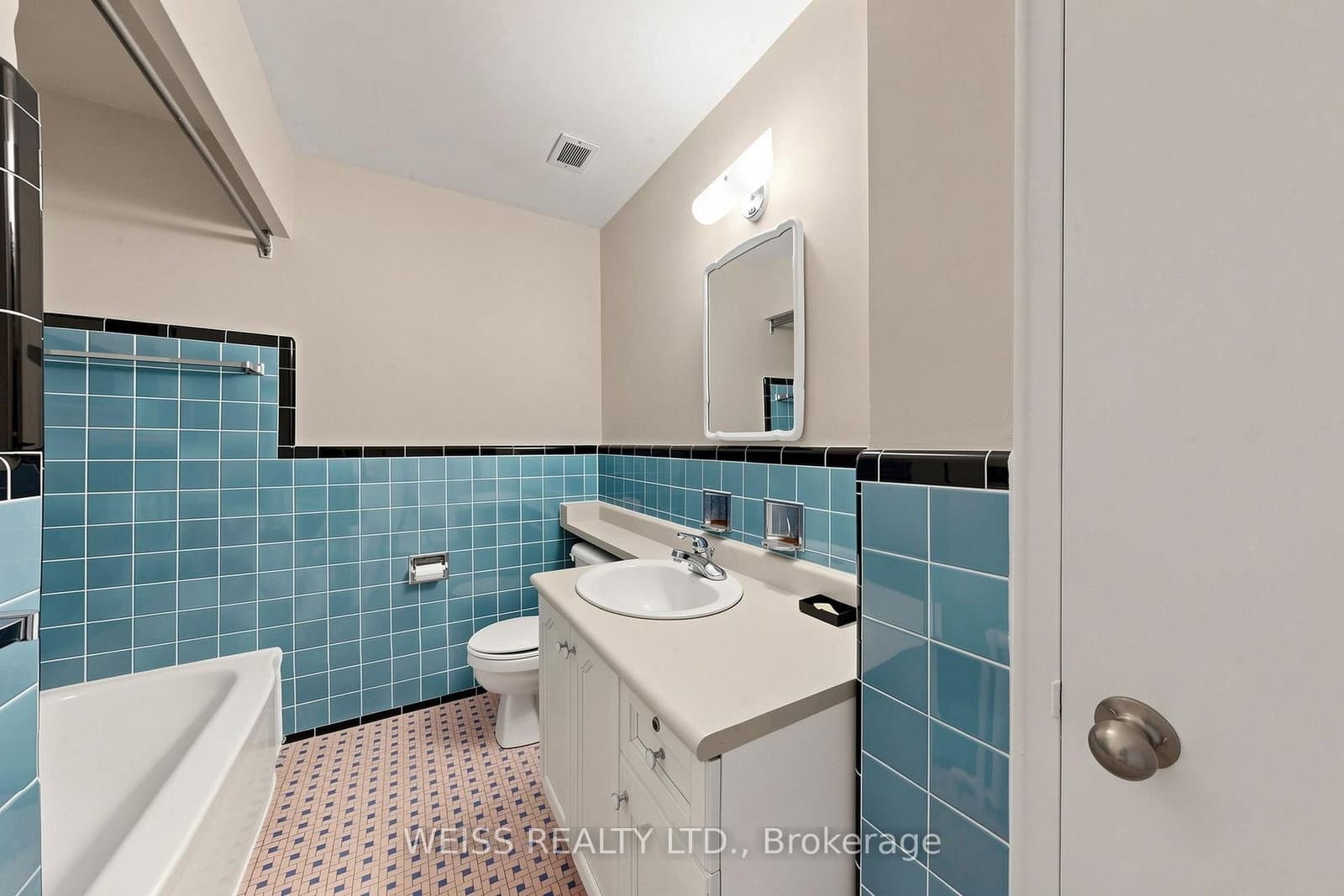 17 Fraserwood Avenue, Unit 4 thumbnail 28
