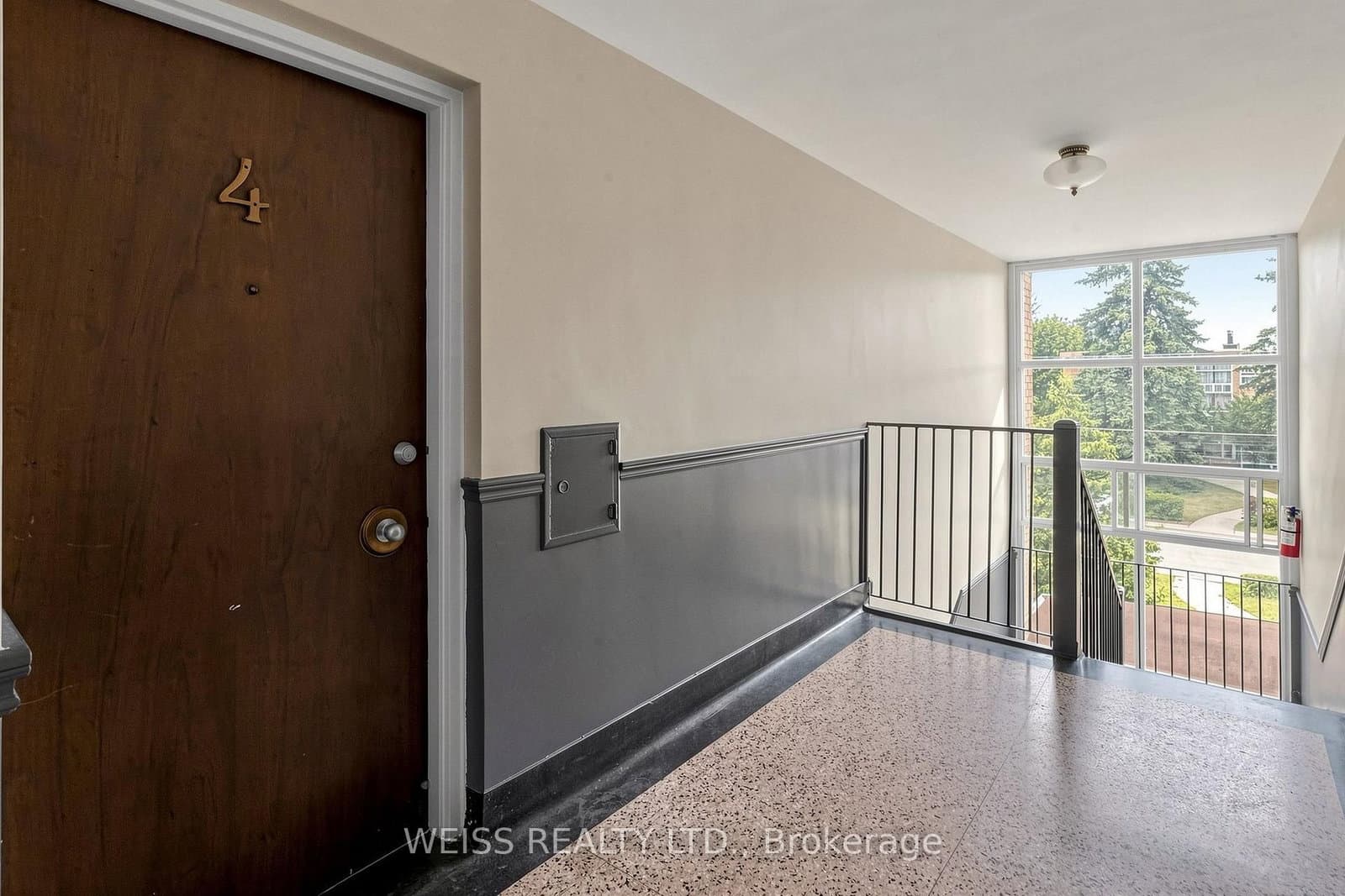 17 Fraserwood Avenue, Unit 4 thumbnail 3