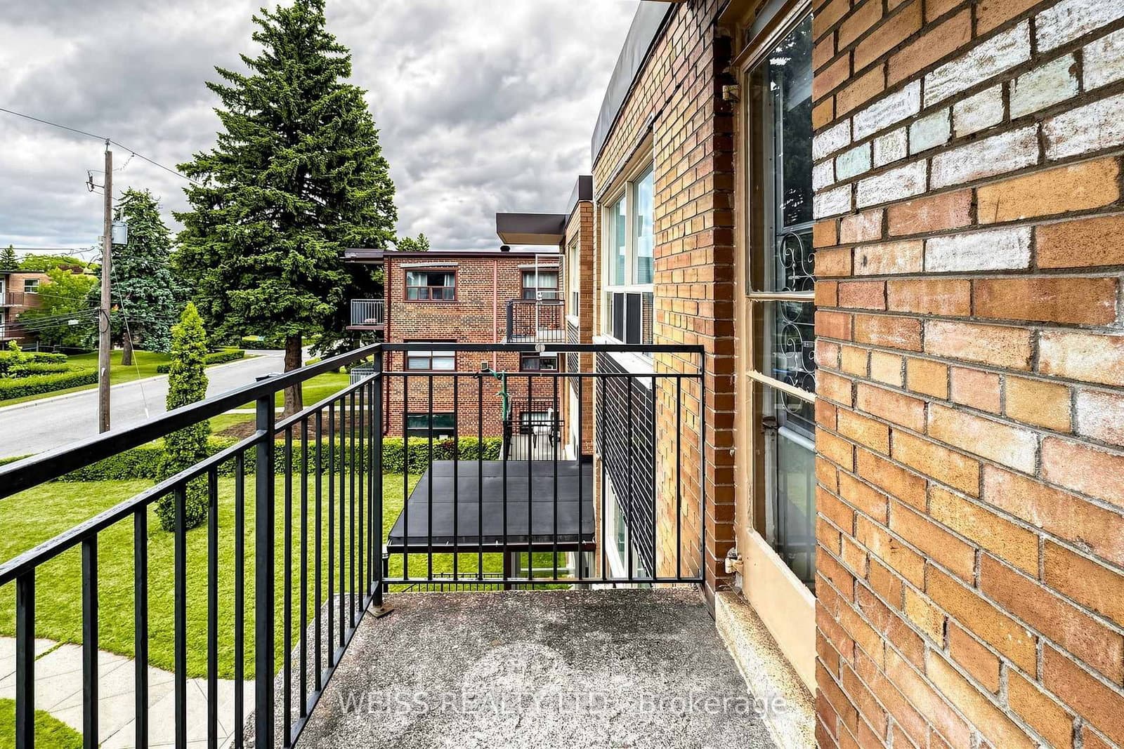17 Fraserwood Avenue, Unit 4 thumbnail 33