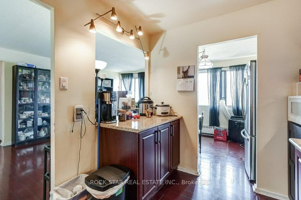 10 Sunny Glenway, Unit 1711 thumbnail 15