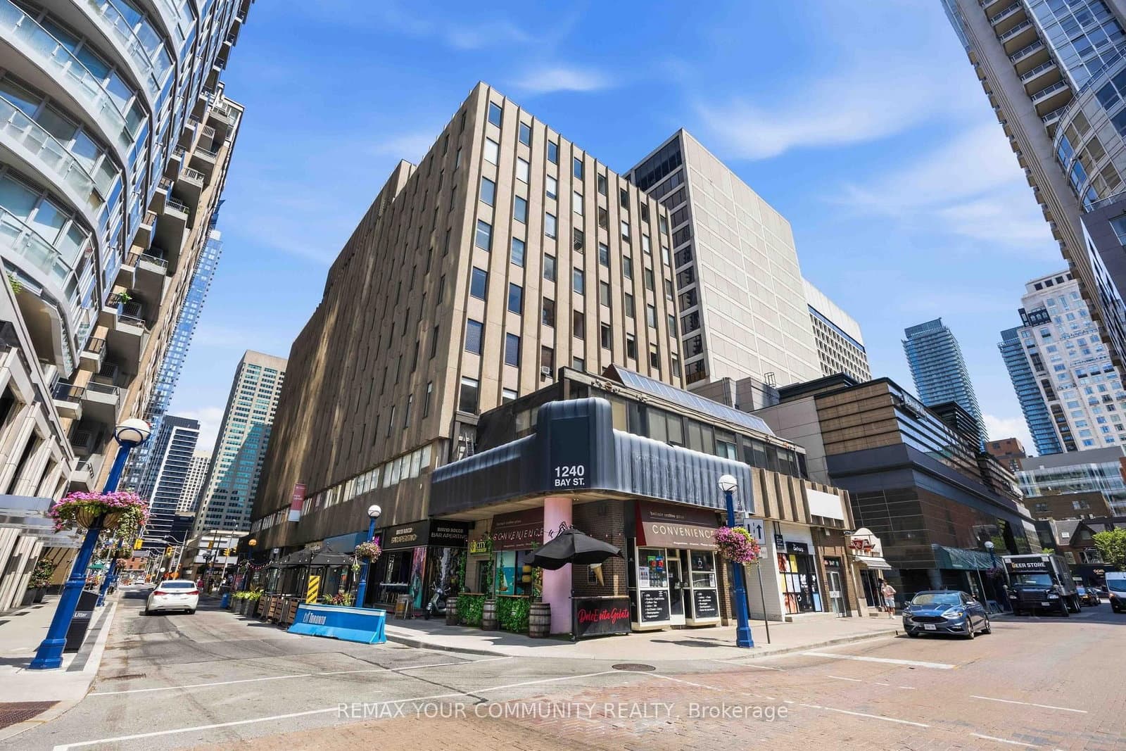 1240 Bay Street, Unit 706 thumbnail 32