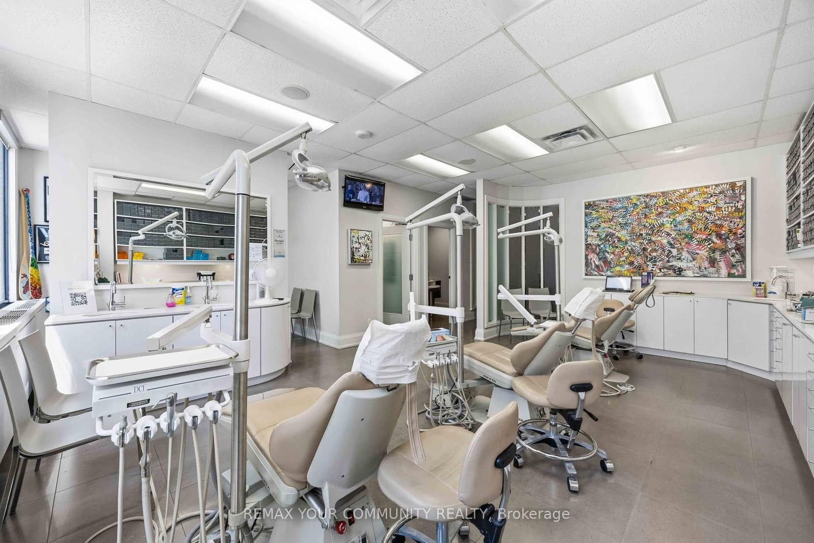1240 Bay Street, Unit 706 thumbnail 4