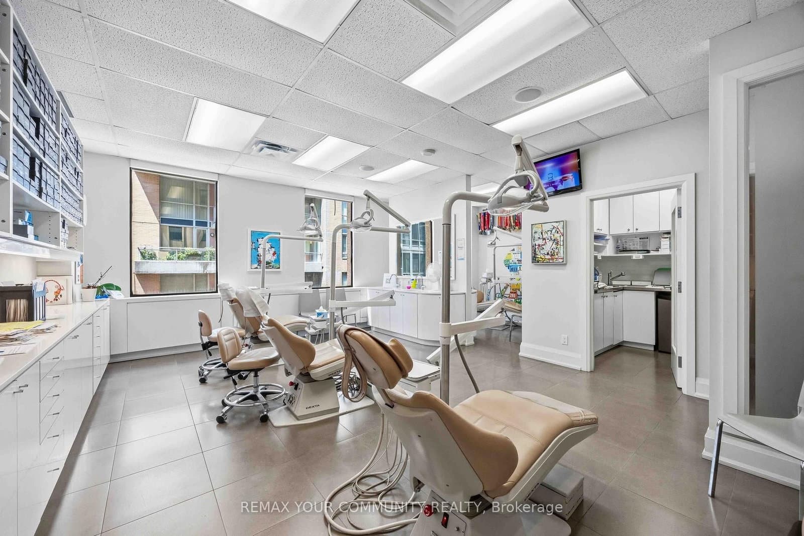 1240 Bay Street, Unit 706 thumbnail 5