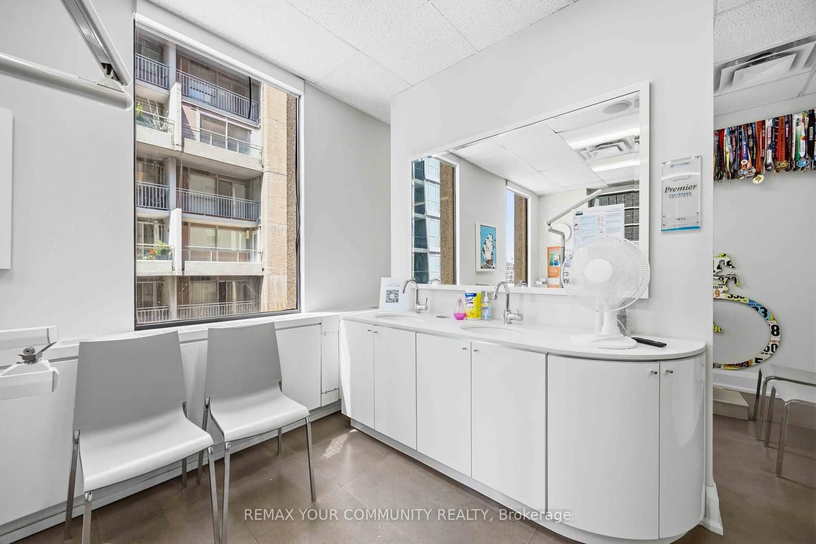 1240 Bay Street, Unit 706 thumbnail 9